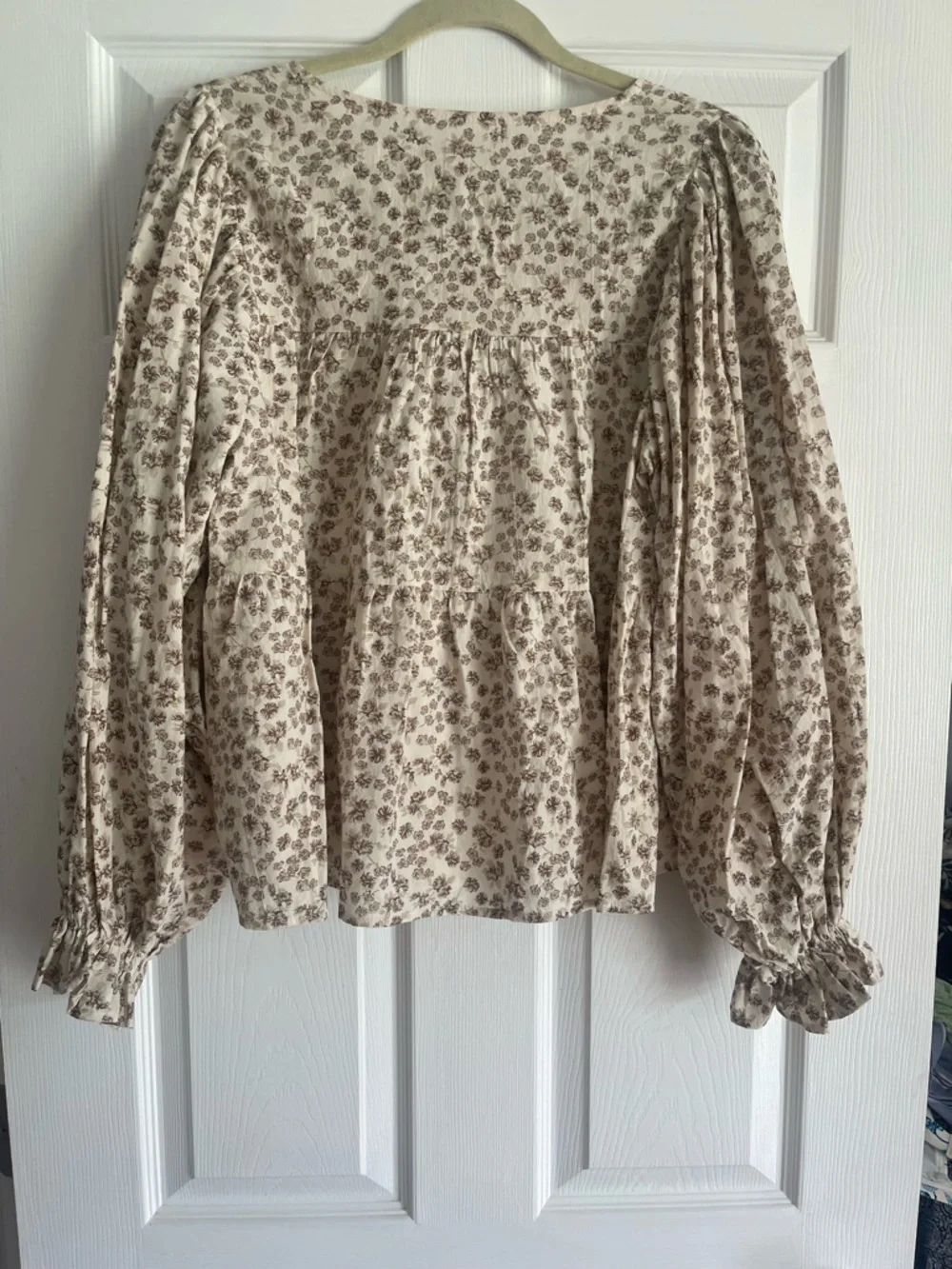 BiBi Cream Blush Floral Tie-Front Peasant Blouse - Picture 4 of 4